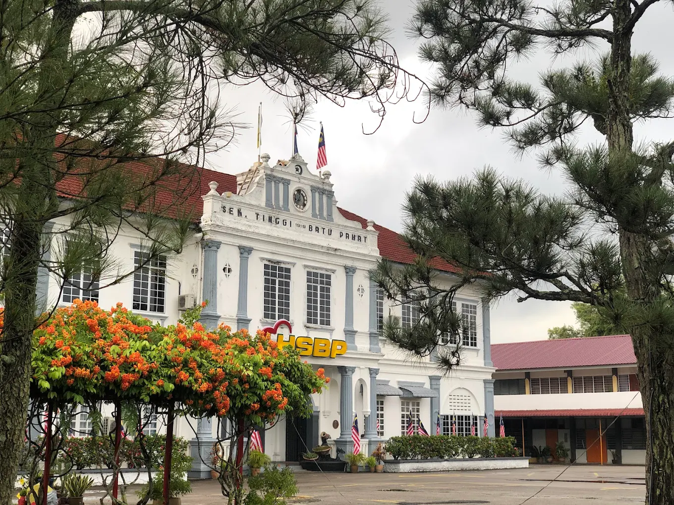 Bangunan SMK Tinggi Batu Pahat (HSBP)